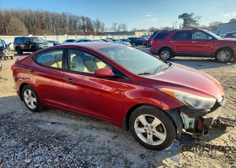 2013 Hyundai Elantra Gls z USA, uszkodzony, nr VIN 5NPDH4AE4DH406917